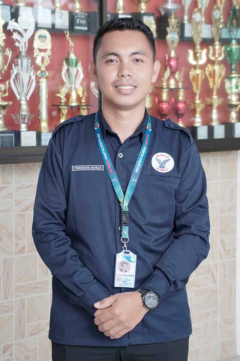 Finsensus Monas, S.Pd., M.Si., Gr